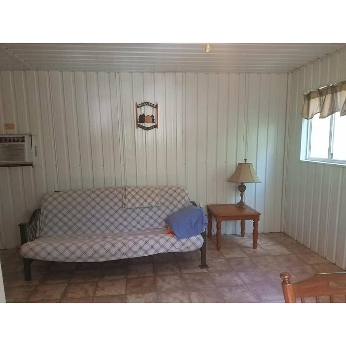 Ross Cabin (1 Bedroom Vacation Cabin) 8